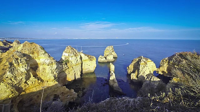 葡萄牙阿尔加维地区拉各斯附近的大西洋海岸视频素材