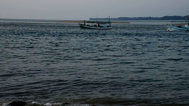 海浪柔和美丽的天空视频素材