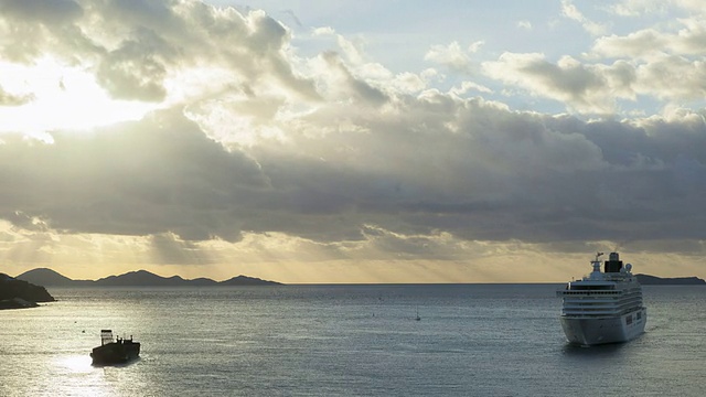 时间流逝游轮在托尔托拉岛视频素材