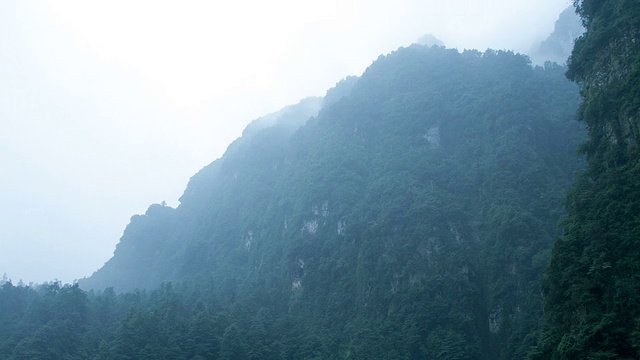 峨眉山的延时观视频素材