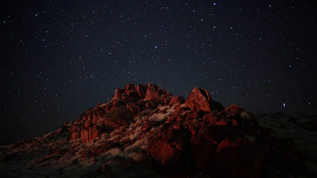 岩石景观过渡到夜晚视频素材