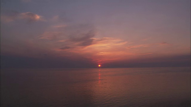 北海道海面上升起的太阳视频素材