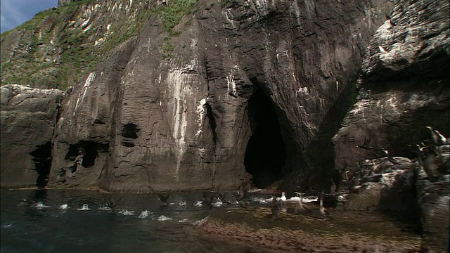 北海道知床半岛的海岸线视频素材