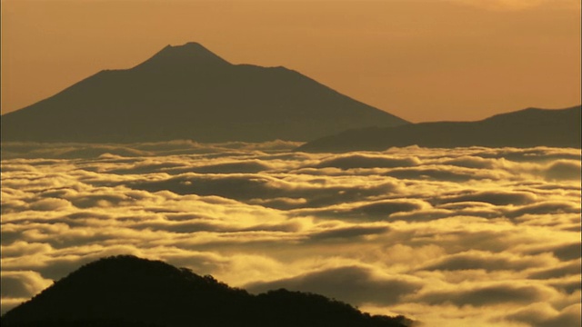 北海道黎明和日出时的云海视频素材