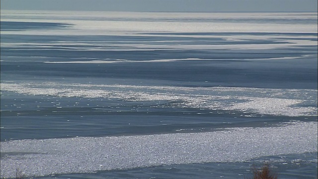 鄂霍次克海的浮冰视频素材