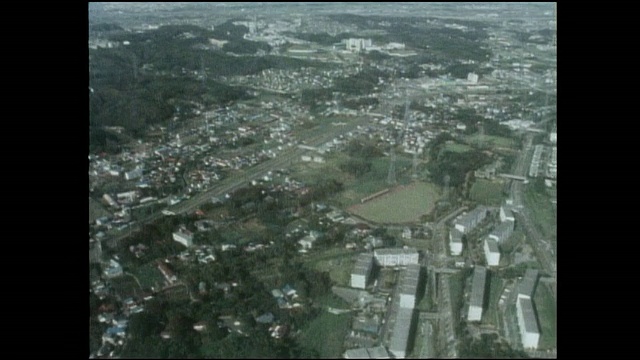 日本东京多摩新市镇住宅发展的鸟瞰图。视频素材