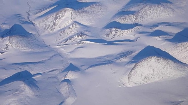 阿拉斯加冰雪覆盖地形/景观-鸟瞰图(不。4个剪辑中的3个)视频下载