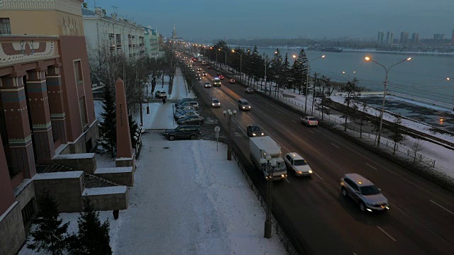 道路上车辆的移动视频下载