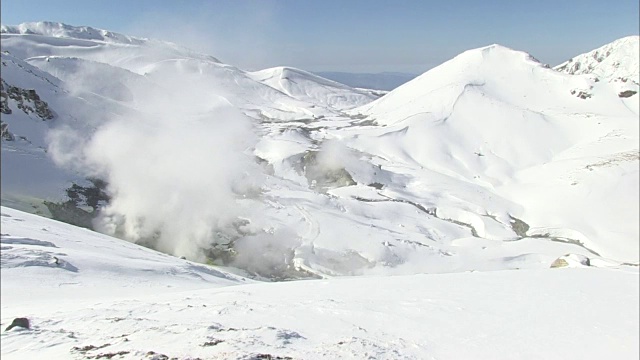 日本富山Tateyama山的Okudainichi山和地狱谷山视频素材