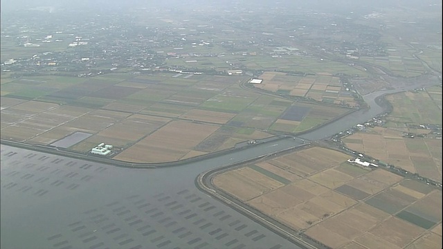 日本鹿儿岛，八须郎湾沿着鹤的迁徙地延伸。视频素材