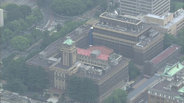 名古屋市政厅展示了日本和现代建筑的融合。视频素材