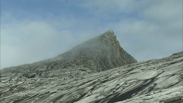 马来西亚基纳巴卢山的顶峰视频素材