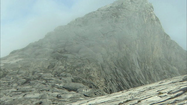 马来西亚基纳巴卢山的顶峰视频素材