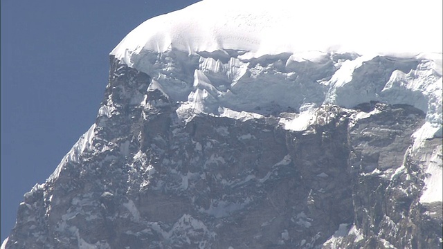 秘鲁安第斯山脉Huascarán冰墙。视频素材