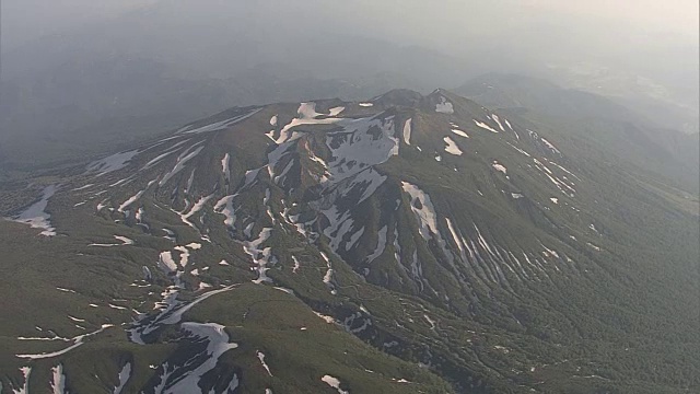 日本秋田市秋田山- komagatake的AERIAL视频素材