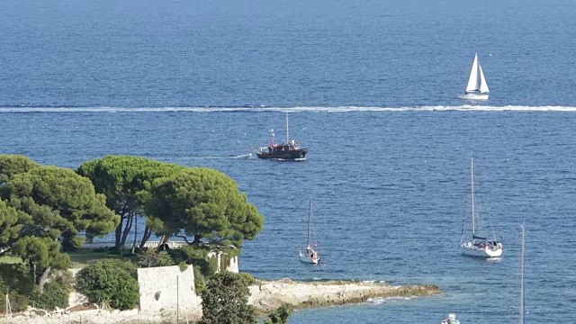 地中海和美丽的海湾圣让角费拉，法国里维埃拉，法国视频素材