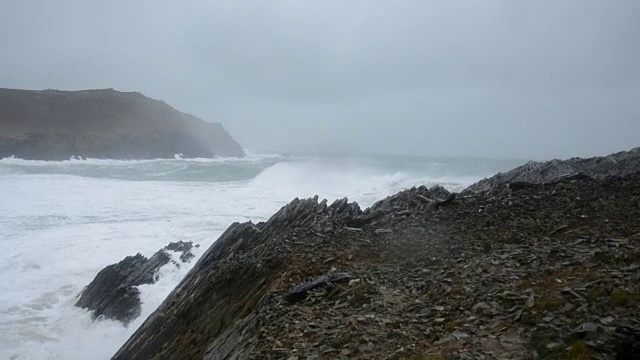 大西洋沿岸的风暴视频下载