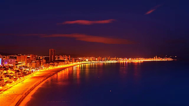 Benidorm Alicante playa de Poniente海滩日落时光流逝西班牙瓦伦西亚社区视频素材