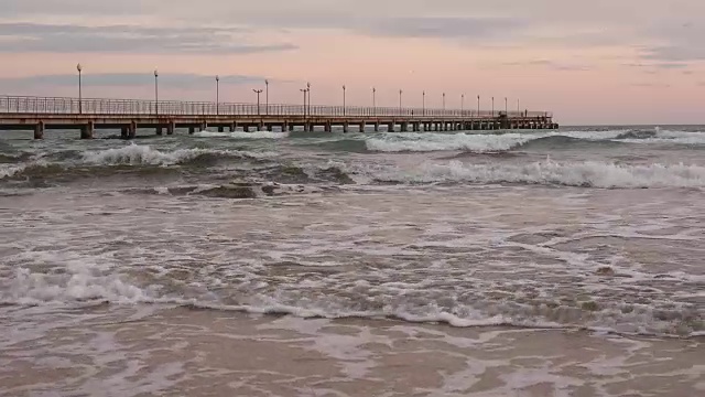 日落时分的海军码头视频素材