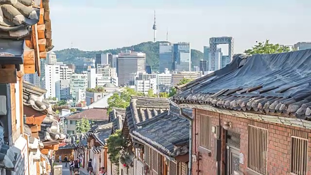 游客参观北川韩屋村的时间流逝。视频素材