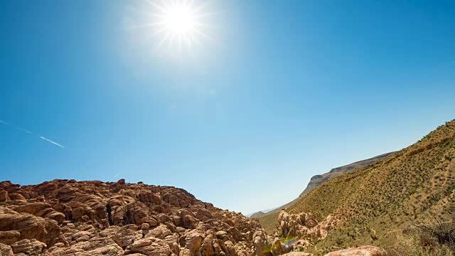 太阳耀斑从盘山到巨石视频素材