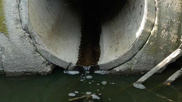 废水管道。视频素材