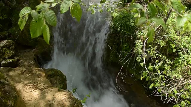 特写中的落水细节视频素材