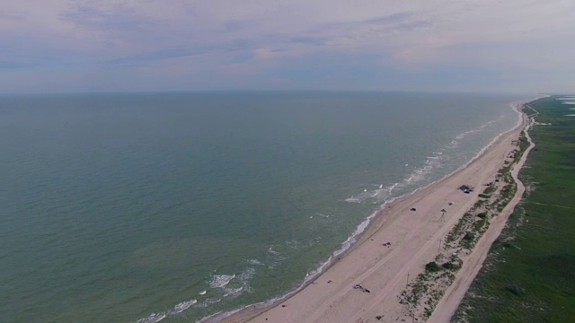 飞过海岸视频素材