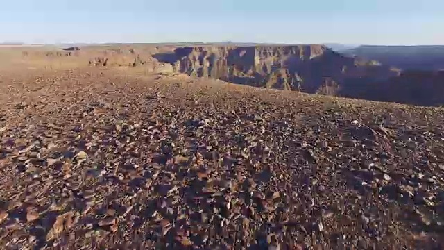 鱼河峡谷的4K鸟瞰图视频素材