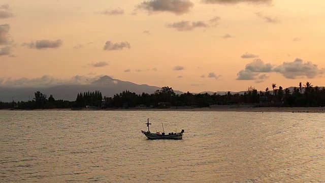 海上渔船视频素材