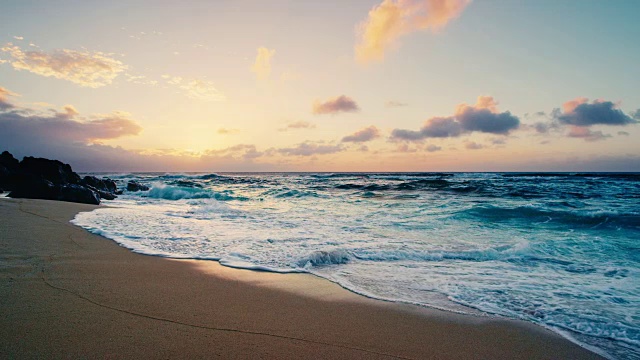 日落海滩和海浪视频素材