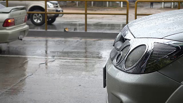 雨天与道路交通视频素材