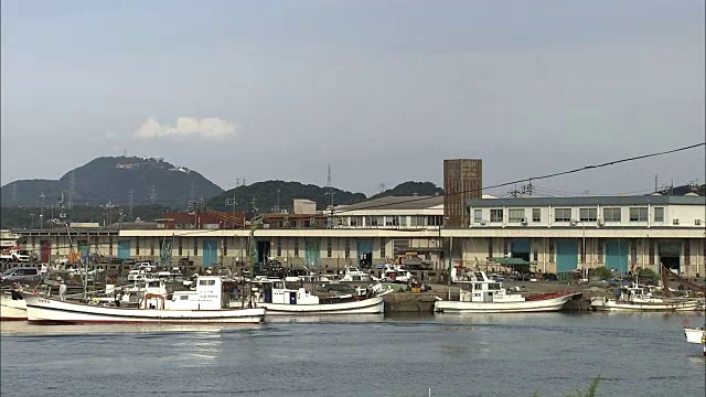 日本山口市下关市线道市场视频素材