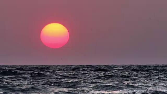 海上日出视频素材