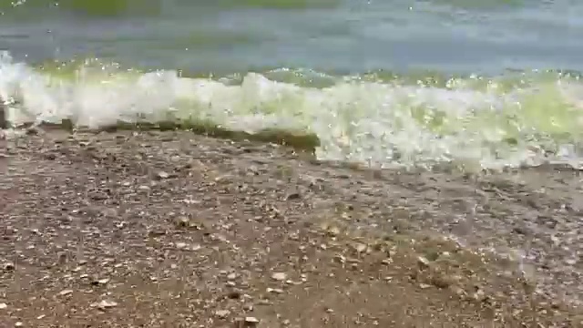 亚速海岸海浪视频素材