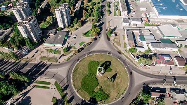 时间推移:航拍城市-道路上的汽车视频素材