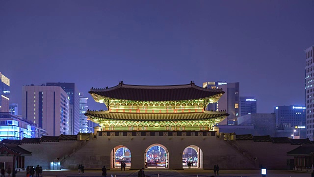 韩国首尔光华门夜景，高清时光流逝视频素材