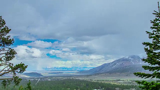 时间流逝-云景移动雪山山脉视频素材