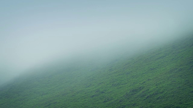 云雾翻山视频素材