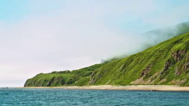 岩石海岸全景图视频素材