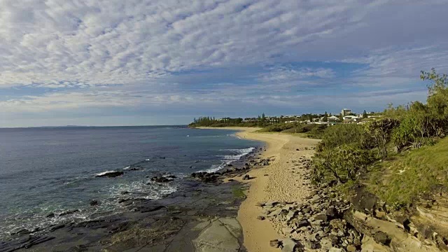 阳光海岸海岸线鸟瞰图视频下载