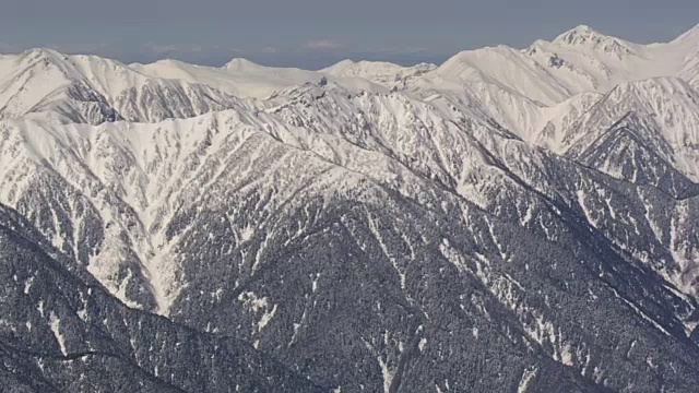 空中，特黑山在飞田山，日本长野视频素材