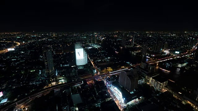 曼谷夜景，灯火通明的城市全景视频素材