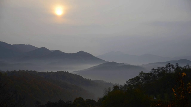 一个迷雾山脉视频素材