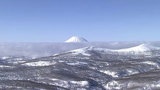 空中，Yotei山和云海，北海道，日本视频素材