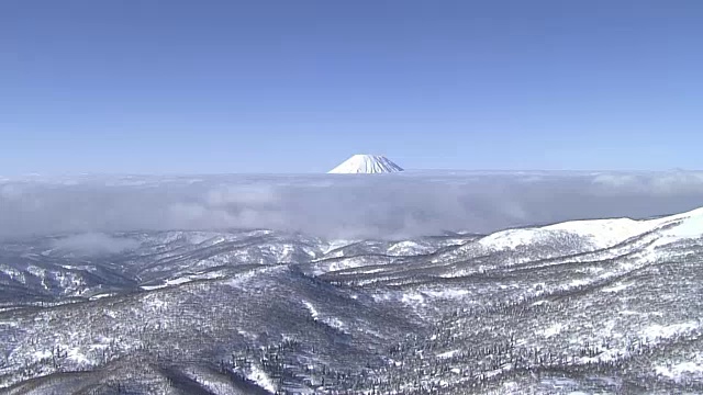 空中，Yotei山和云海，北海道，日本视频素材