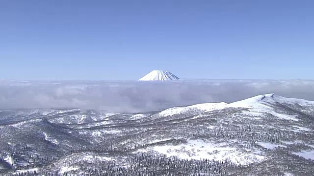 空中，Yotei山和云海，北海道，日本视频素材