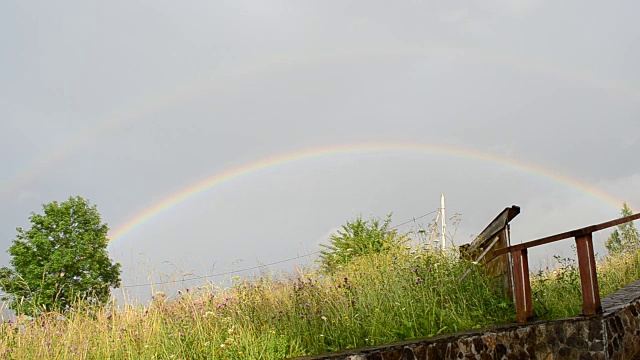 山川彩虹，雨后拍摄视频素材