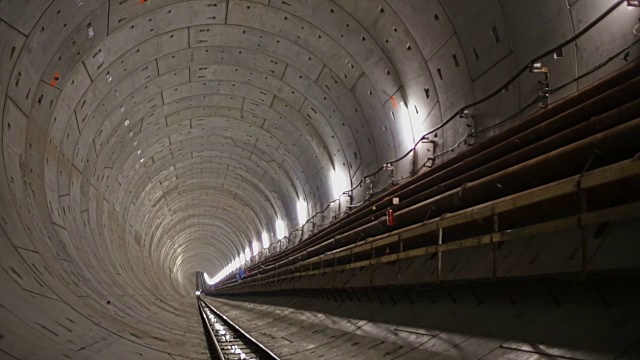 地下隧道的空工地视频素材