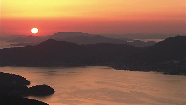 日本香川市的Shodoshima During Sunset视频素材